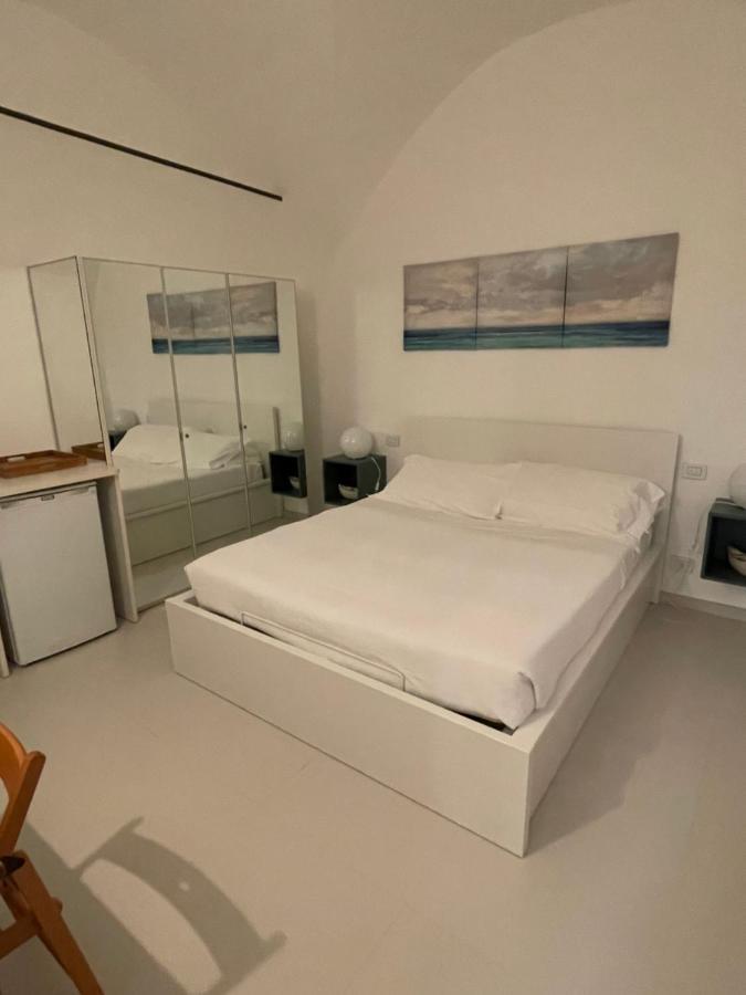 La Casa Di Alessia Hotel คาโมยลี ภายนอก รูปภาพ
